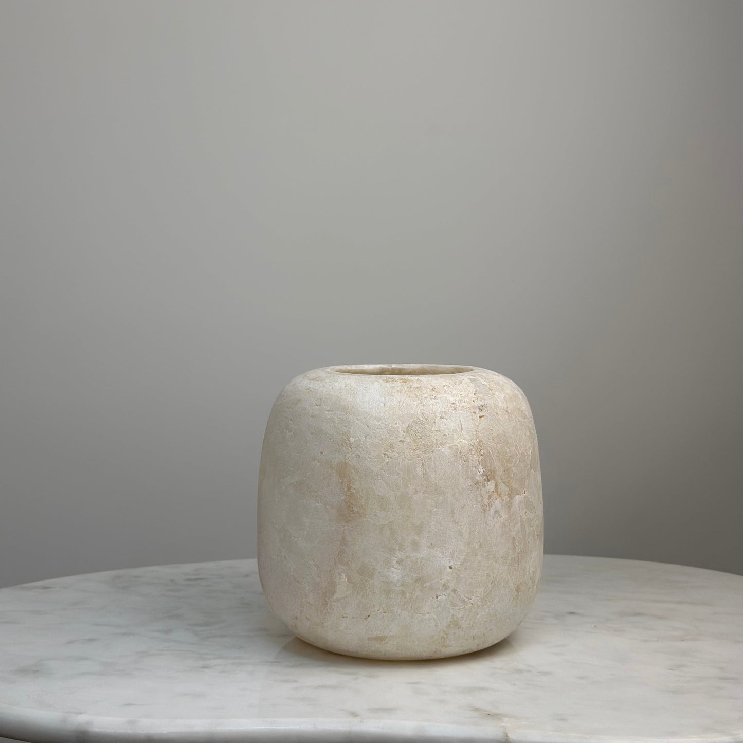 Ivory White Rond 004 - XXL